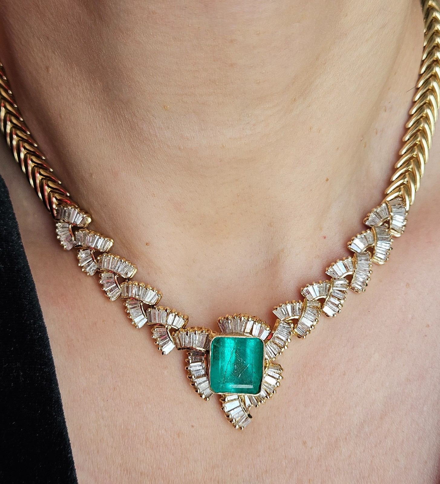GIA 12.60ct Colombian Emerald 6.0ctw Diamond 14K Gold Collar Choker Necklace
