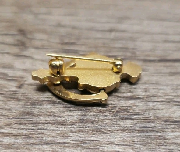 Vintage Avon Seller’s Award Pins From The 1970’s Lot Of 3 Assorted Pre-owned