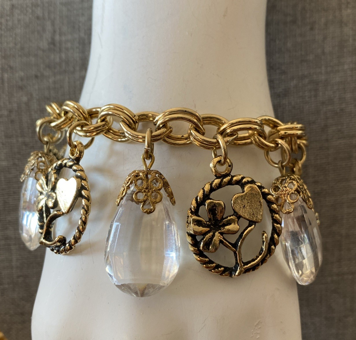 Vintage Gold Tone Good Luck Charm Bracelet Heart Four Leaf Clover Wishbone