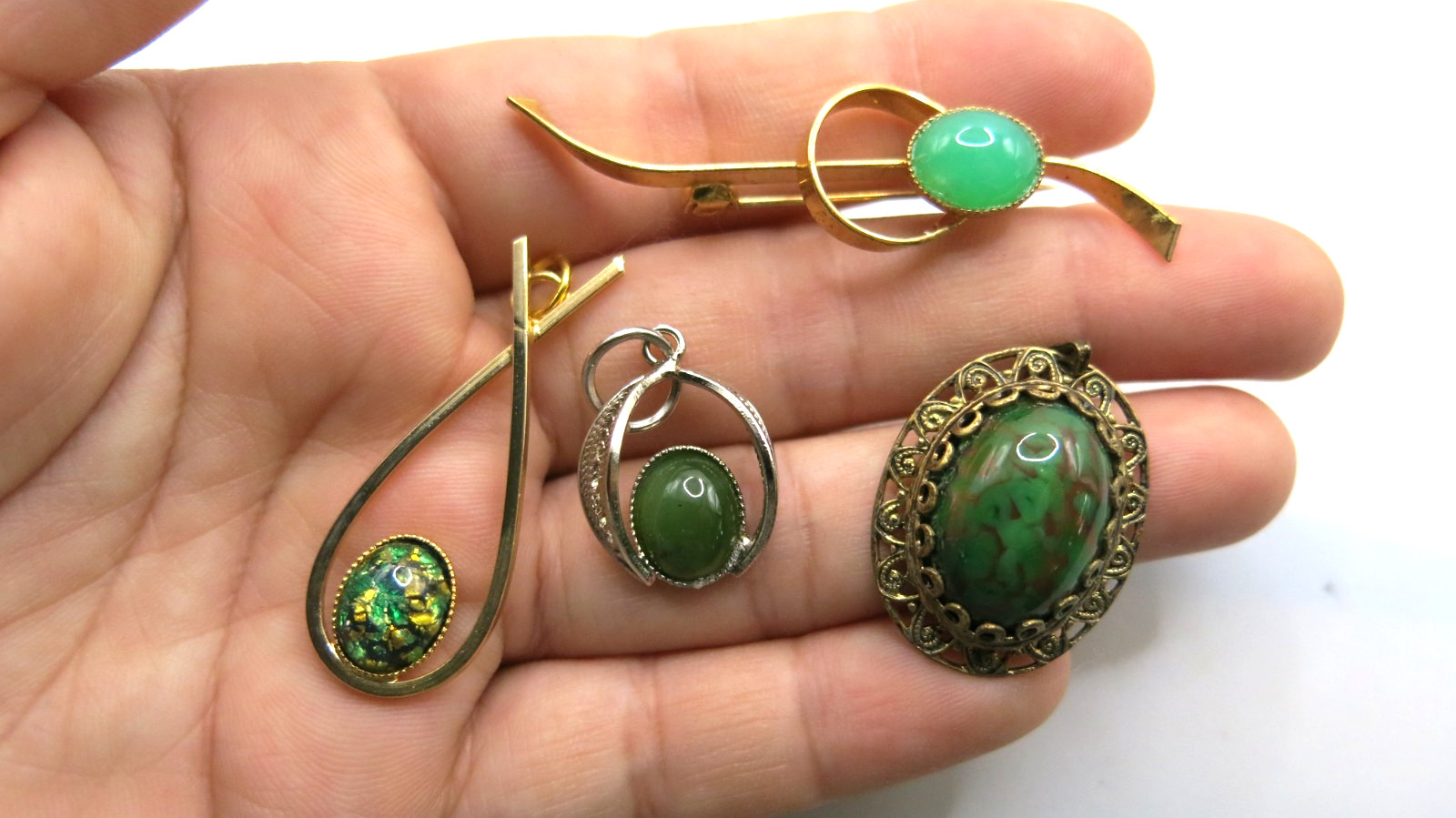 VTG Jewelry Set Lot 20pcs Pendant Brooch bracelet Cufflinks Ring Green gemstones