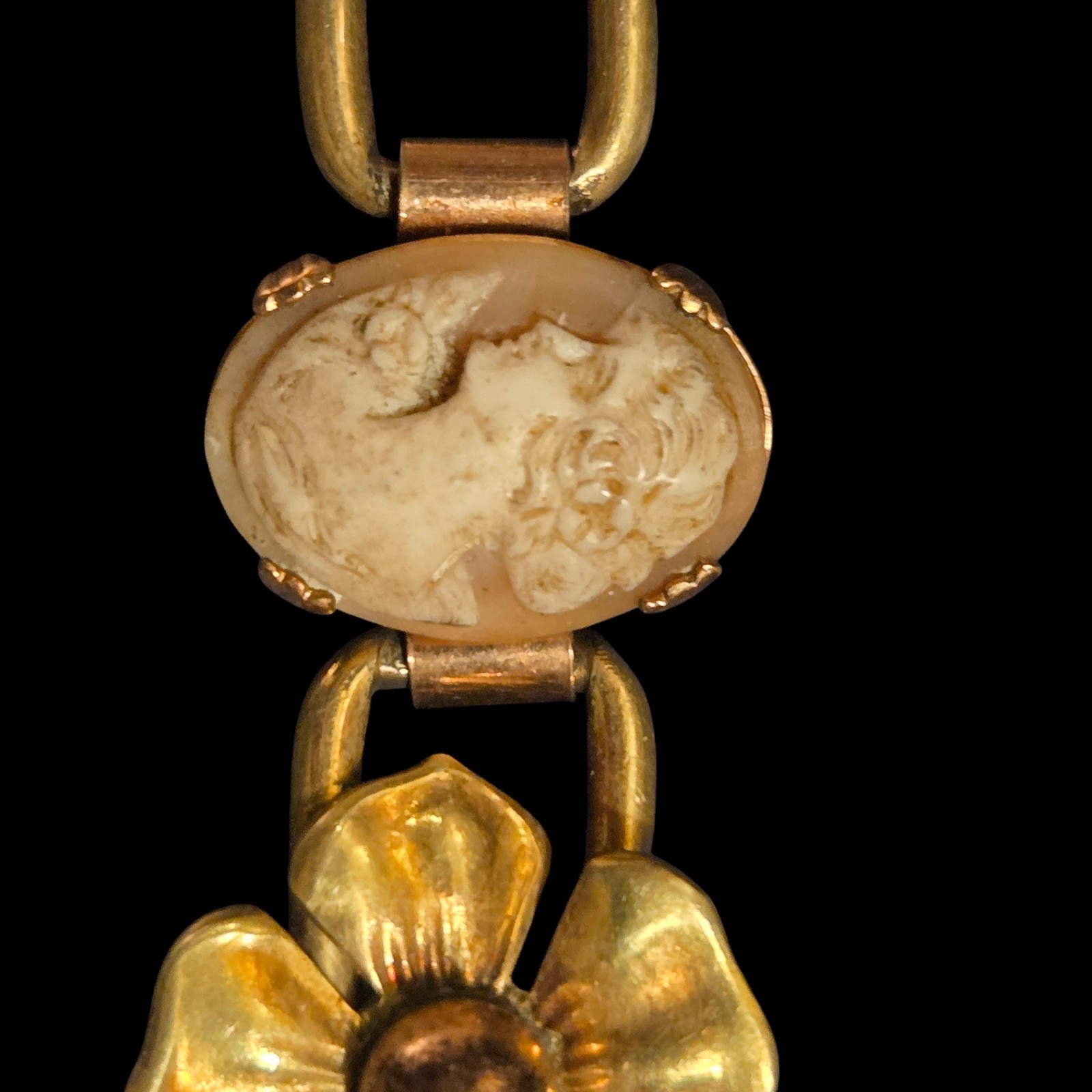 Vtg Kreisler Gold Filled Cameo Flower Link Two Tone Bracelet 1940s