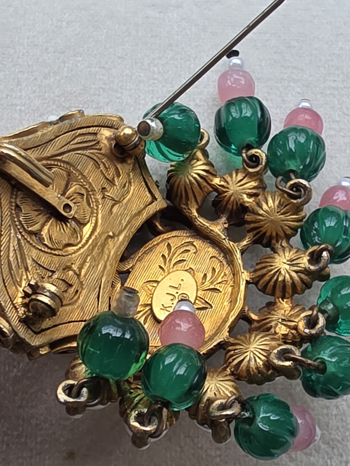 Vtg Signed KJL Jewels of India Mughal Crown Brooch Pendant Green Cabochon Rare