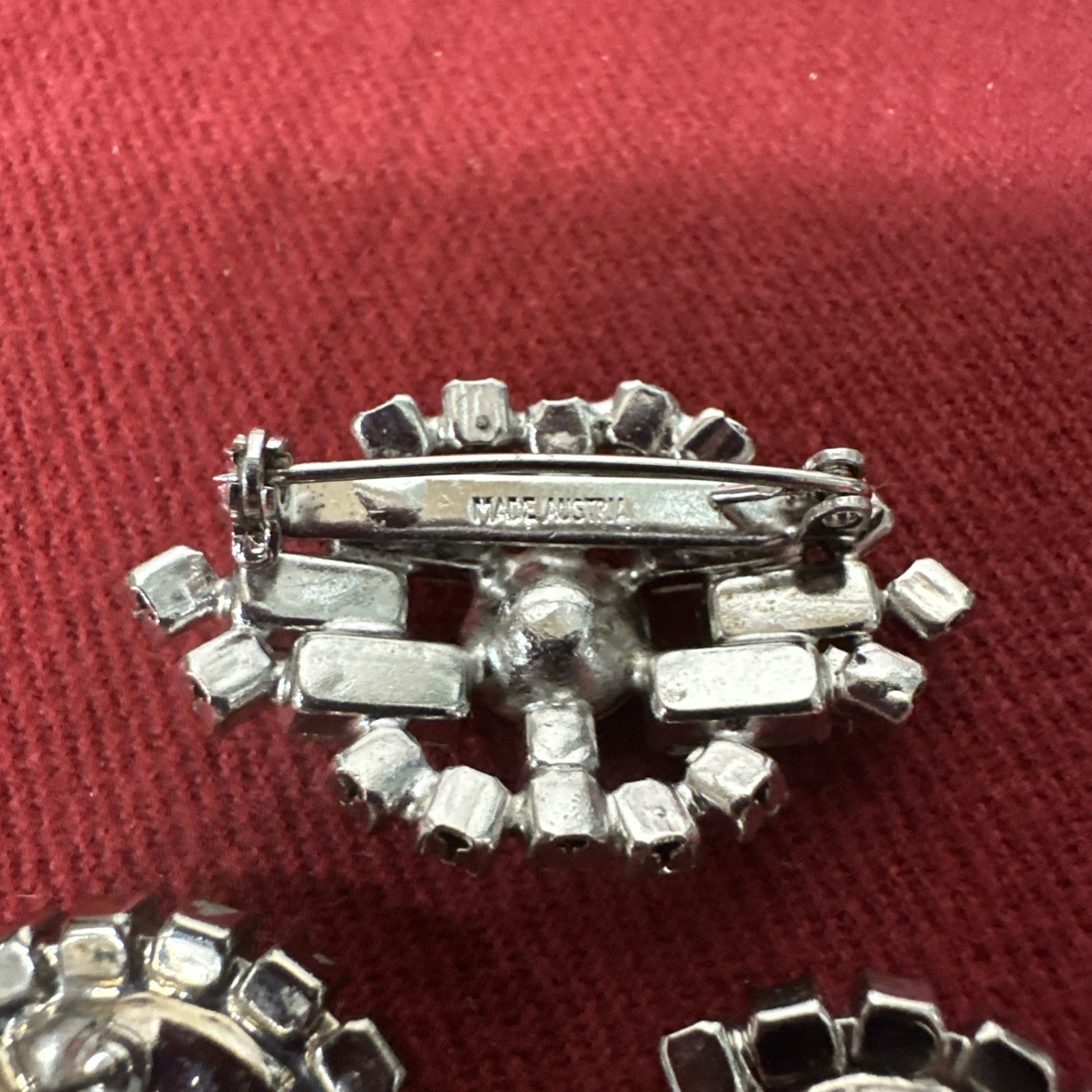Unique “Made In Austria” Vtg. Rhinestone Brooch And Earrings Set Silver Tone