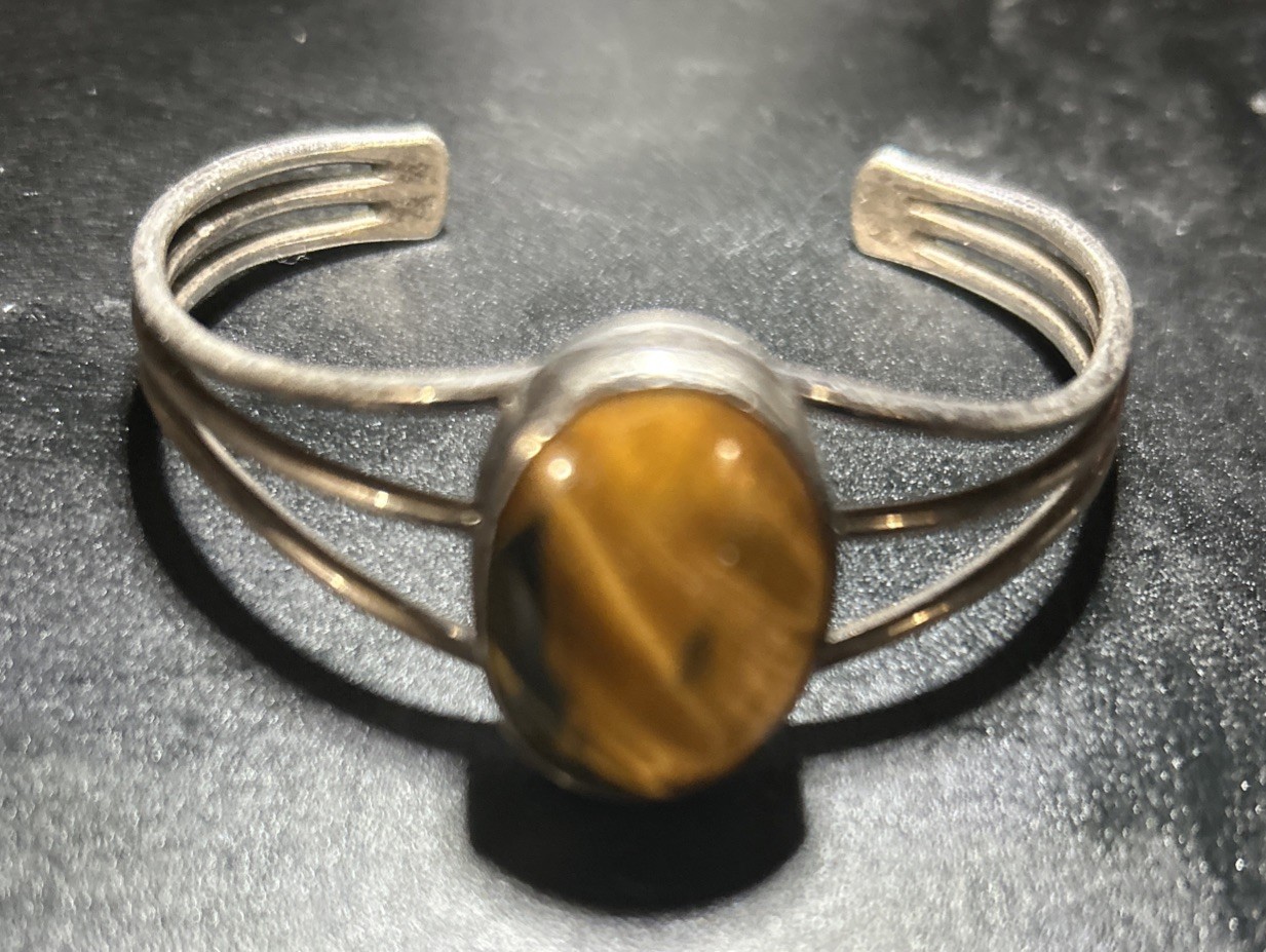 Beautiful Cabochon Tiger’s Eye Stone Set in Silver Cuff Style Bracelet