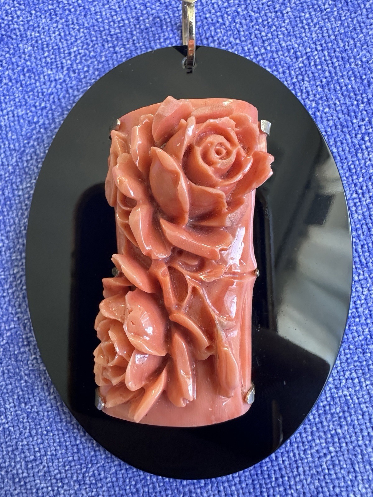 Vintage Natural Coral Carved Rose Pendant Black Onyx Estate Jewelry