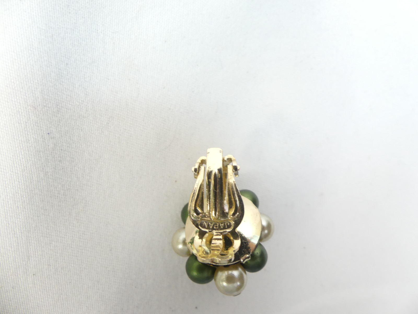Vintage 1950/60’s Green Beaded Necklace & Clip on Earrings, Made in Japan