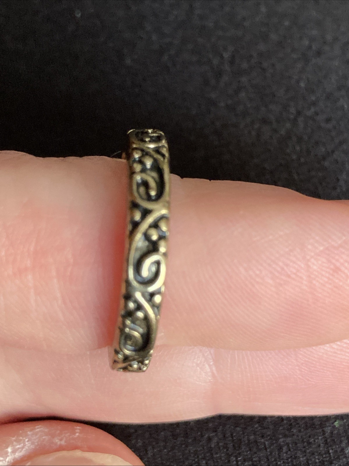 Vintage Gold Tone Scroll Ring size 6.75
