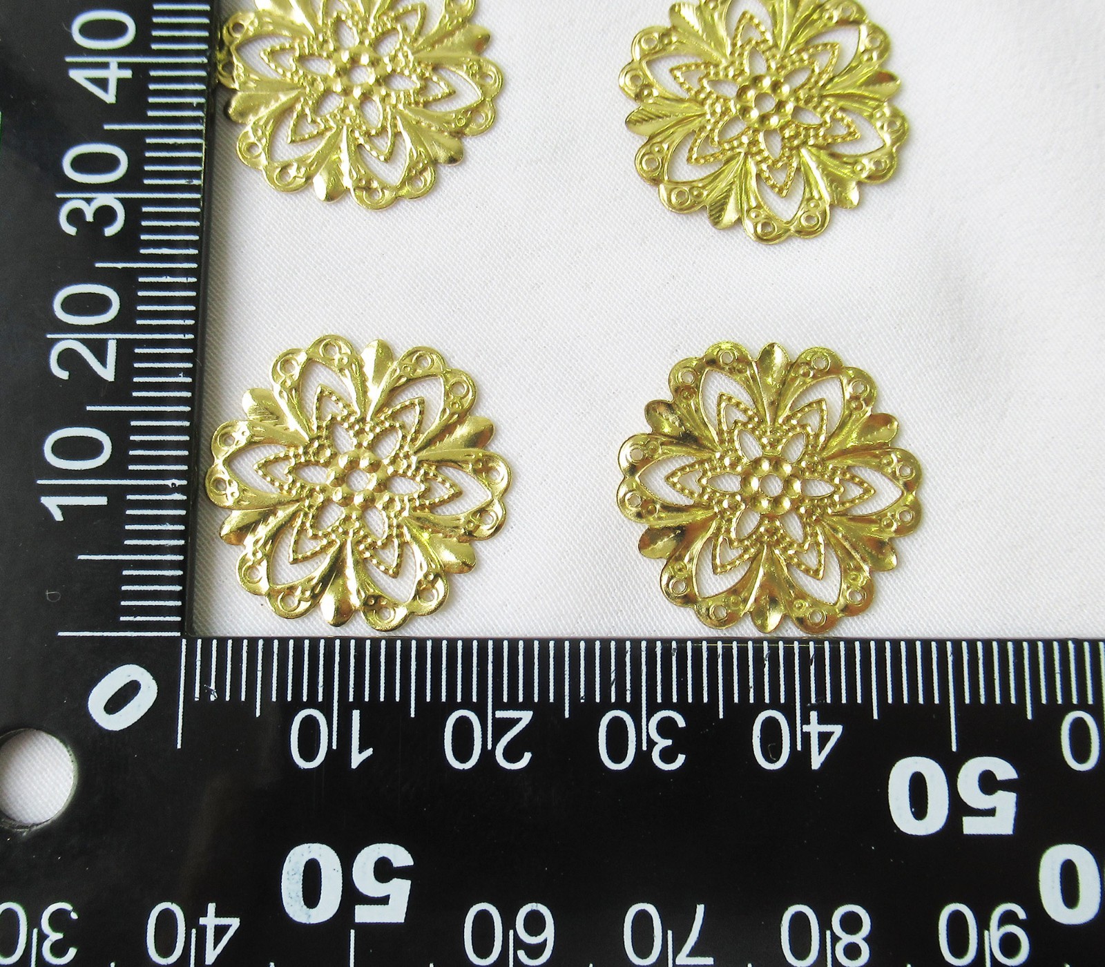 100pcs Floral Stamping Six Points 21mm Brass Filigree Findings for DIY Crafts