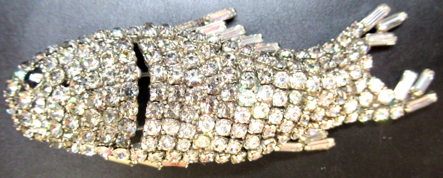 ROGER JEAN PIERRE 1962 French Depose RARE Rhinestone Figural Fish Fur Clip