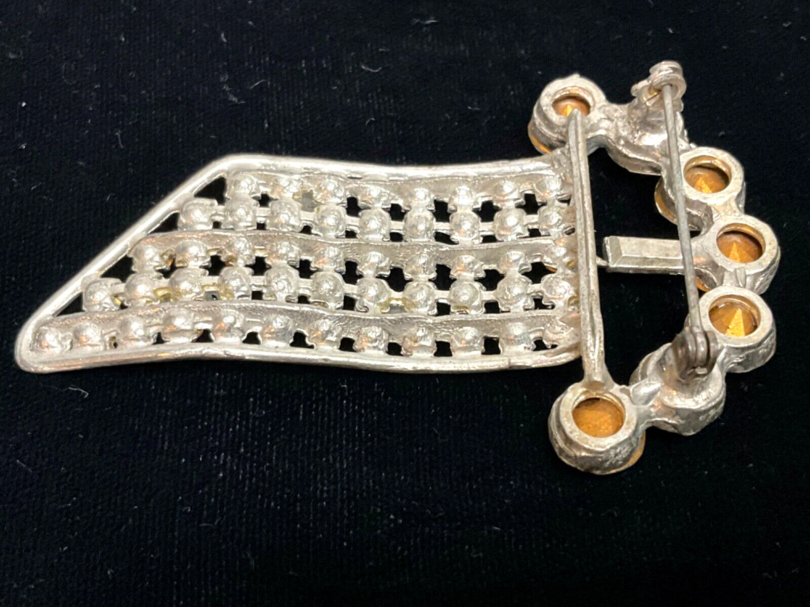 Brooch Interesting Design Faceted Crystal Rhinestones Silvertone Vintage