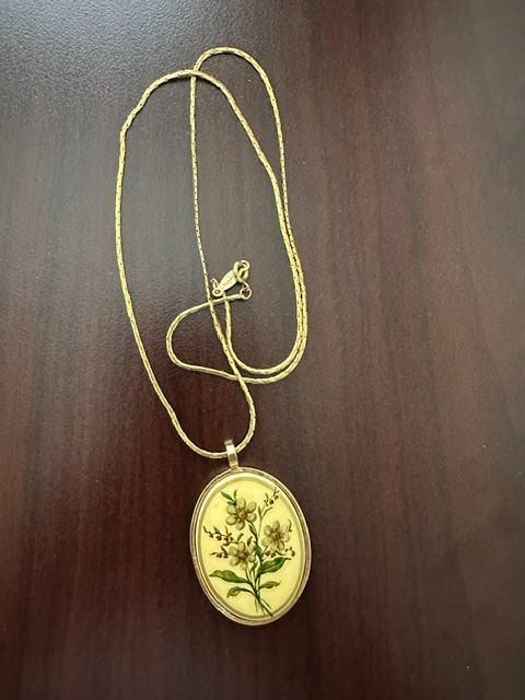 Vintage Napier Signed Triangle Cobra Link Chain Oval Floral Pendant 23″ Necklace