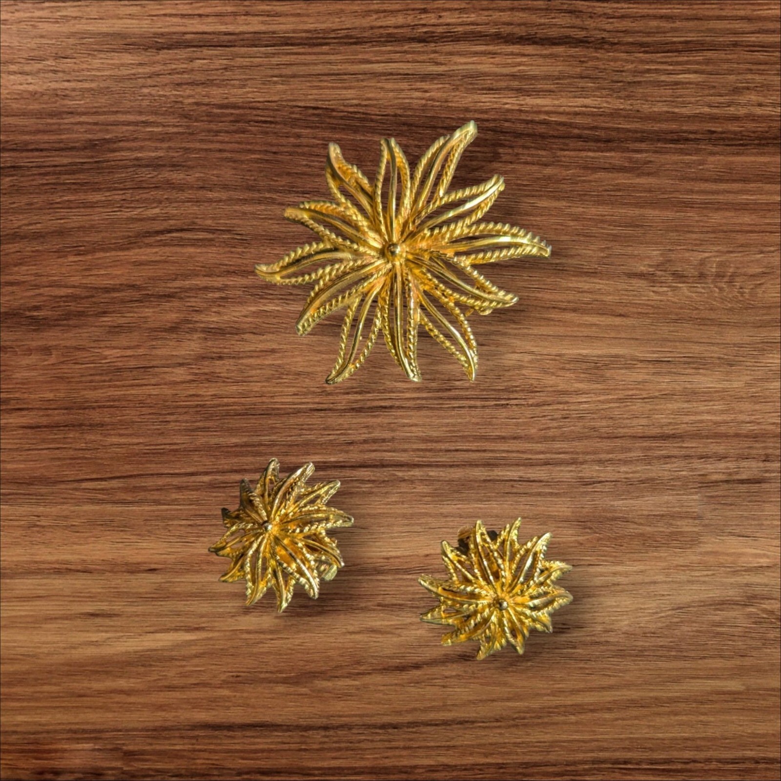 Vintage Gold-Tone Starburst Brooch & Clip-On Earrings Set Costume Jewelry