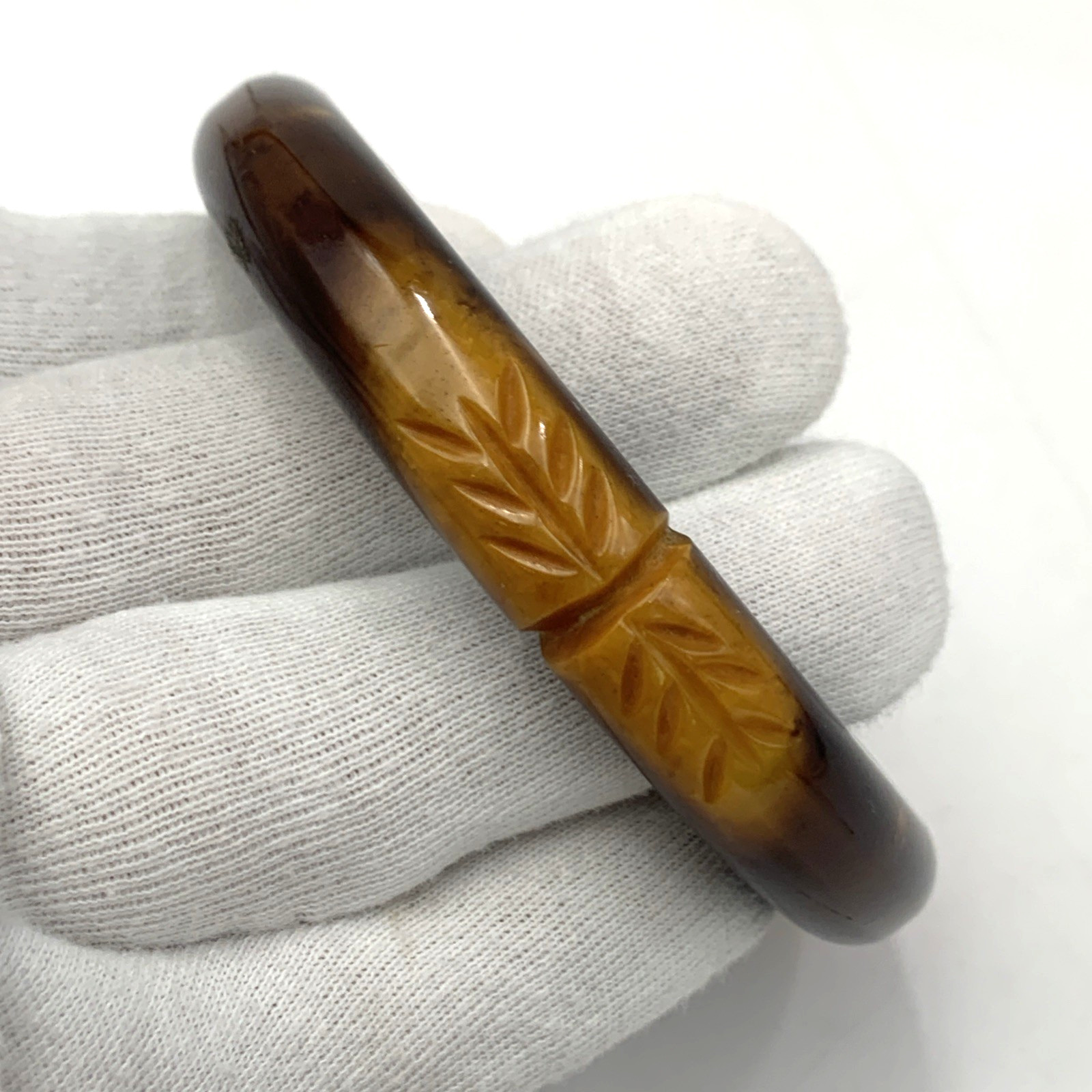 Carved BAKELITE Bangle Bracelet Vintage Brown Mottled Golden-Brown 32.2g