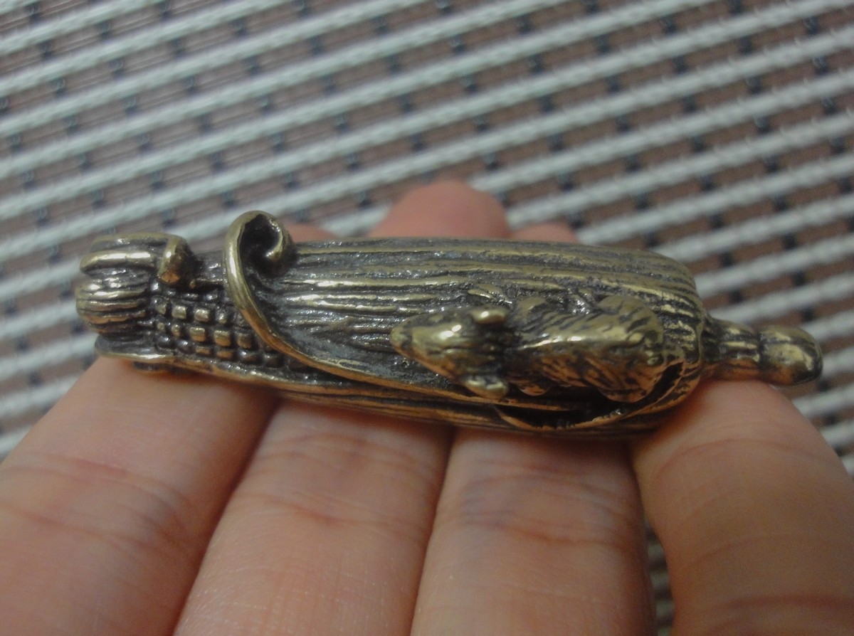 Solid Brass Mouse on Corn Statue Pendant Vintage Style Bag Charms Gift for Her