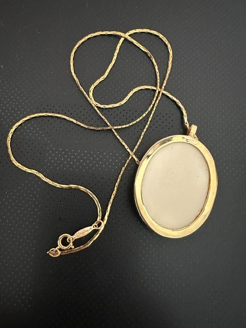 Vintage Napier Signed Triangle Cobra Link Chain Oval Floral Pendant 23″ Necklace