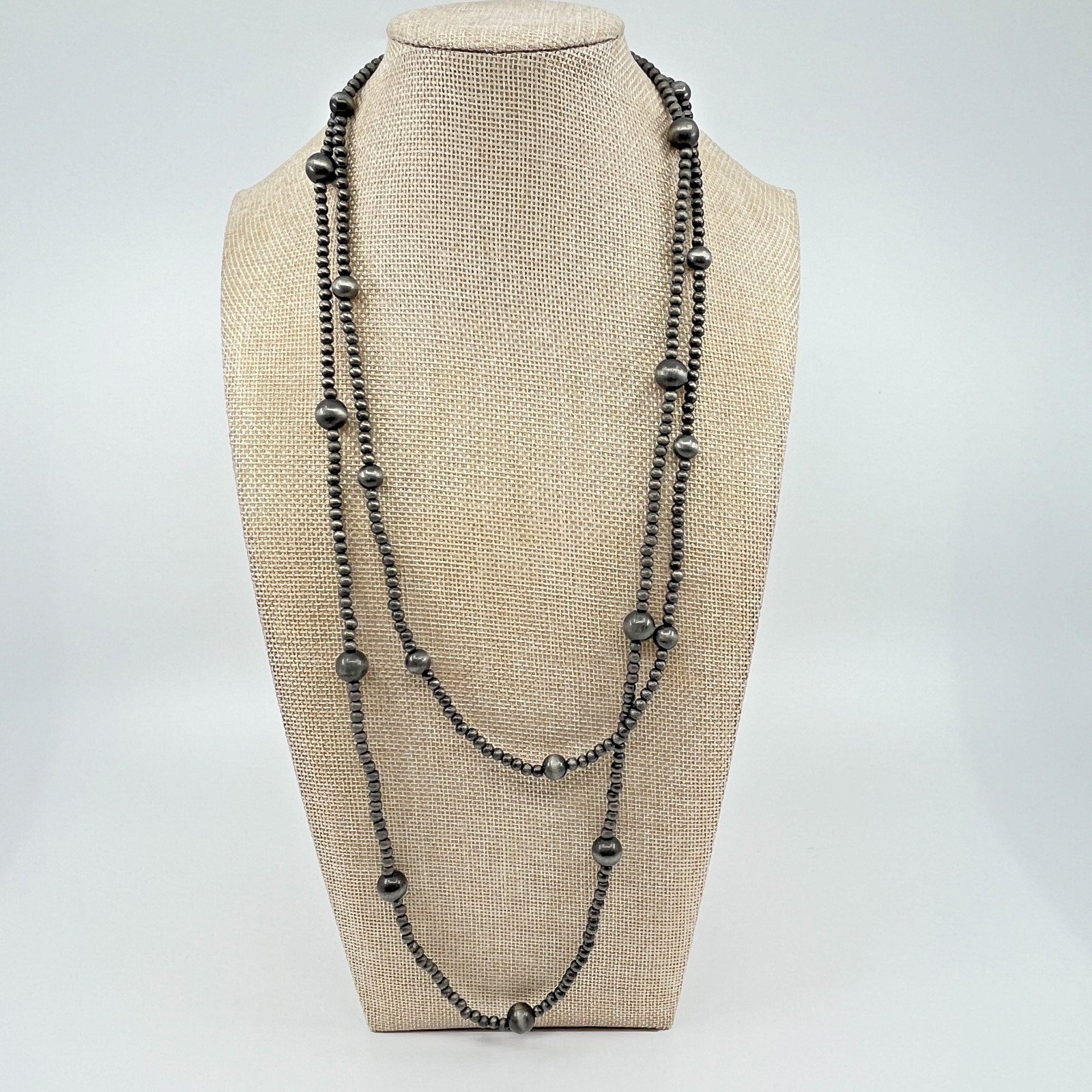Vintage Southwestern Style Long Hematite Gray Beaded Strand Necklace Classic
