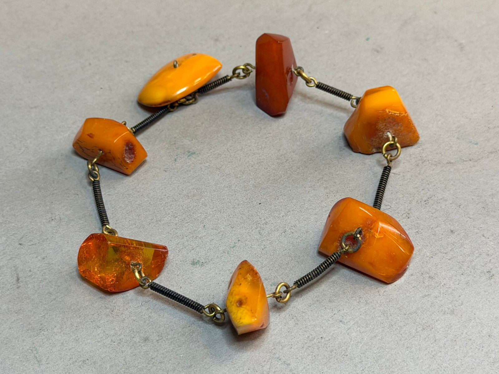 NATURAL OLD ANTIQUE YELLOW BUTTERSCOTCH BALTIC AMBER BRACELET 16,9 gr