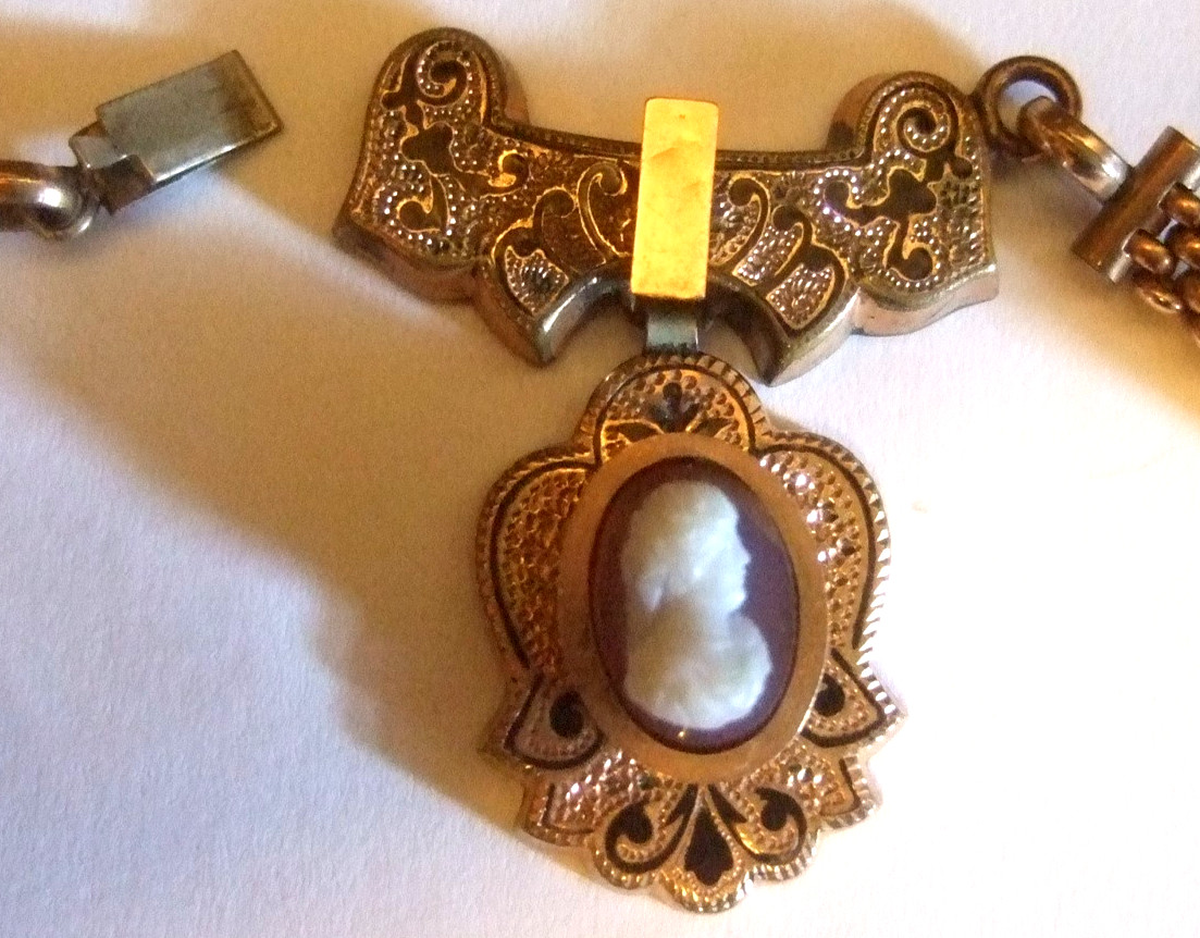 Antique Victorian Cameo Neckace Wide Chain Gorgeous Estate Jewelry
