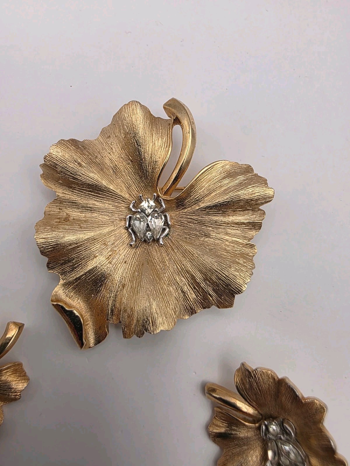 Vintage Signed Trifari Crystal Bugs On Goldtone Leaf Brooch/Earrings/Sweaterclip