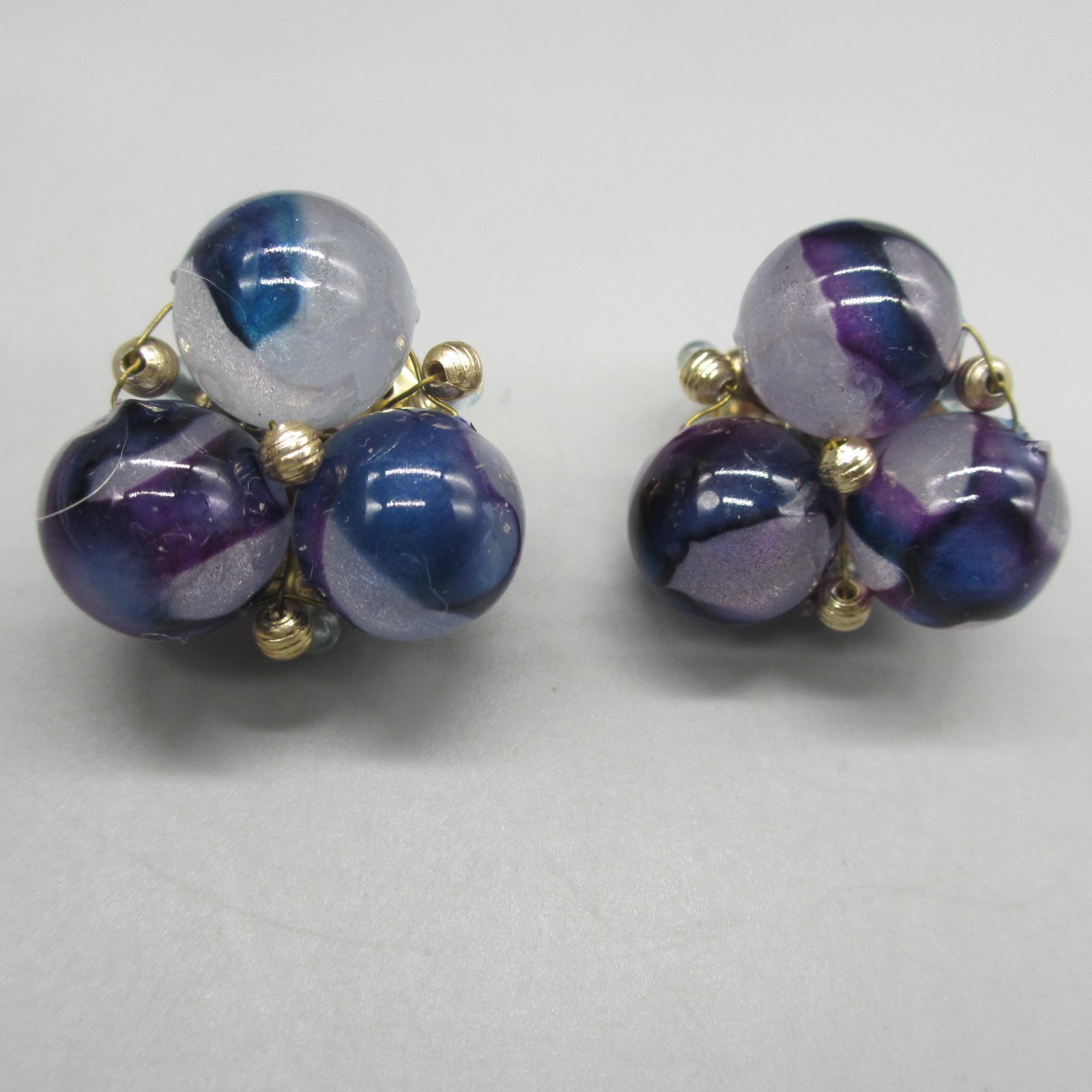 Vintage Hong Kong Necklace Earrings Set Beaded Blue Purple Clip Ons 23 Inch