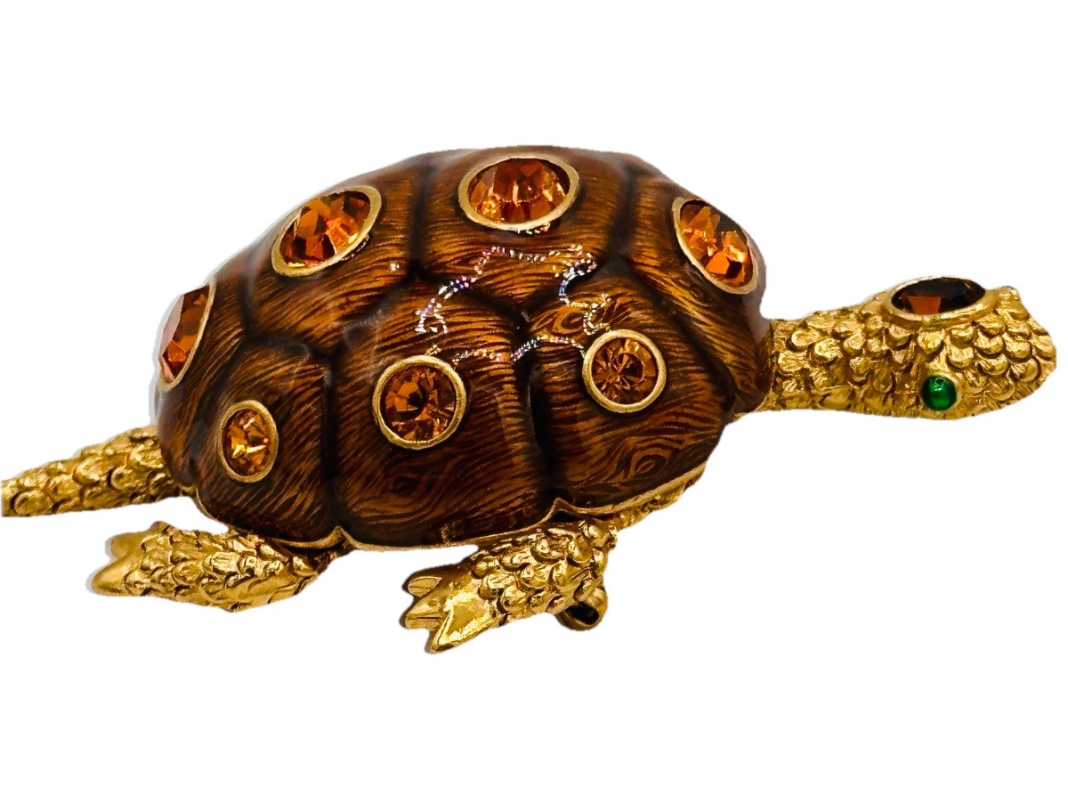 Signed Joan Rivers Turtle Brooch Pin Gold Tone Brown Enamel Amber Rhinestone