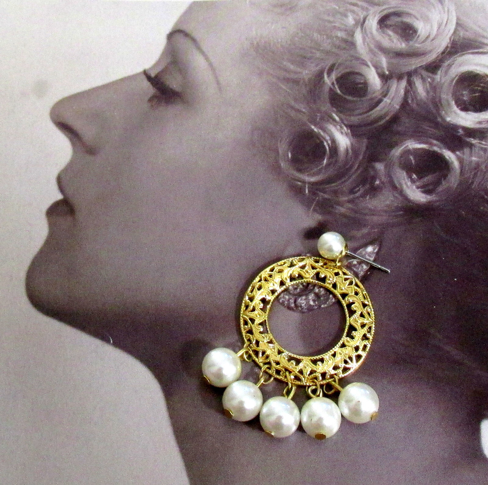 VTG RUNWAY NAPIER DANGLING FILIGREE GP 2″ HOOP FAUX PEARL EARRINGS POSTS EXC