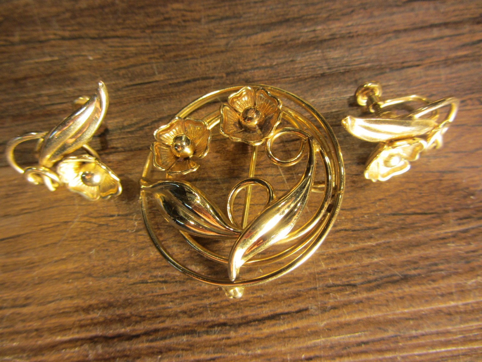 Carl Art 1/20th 12K GF Flower Brooch & ear rings set