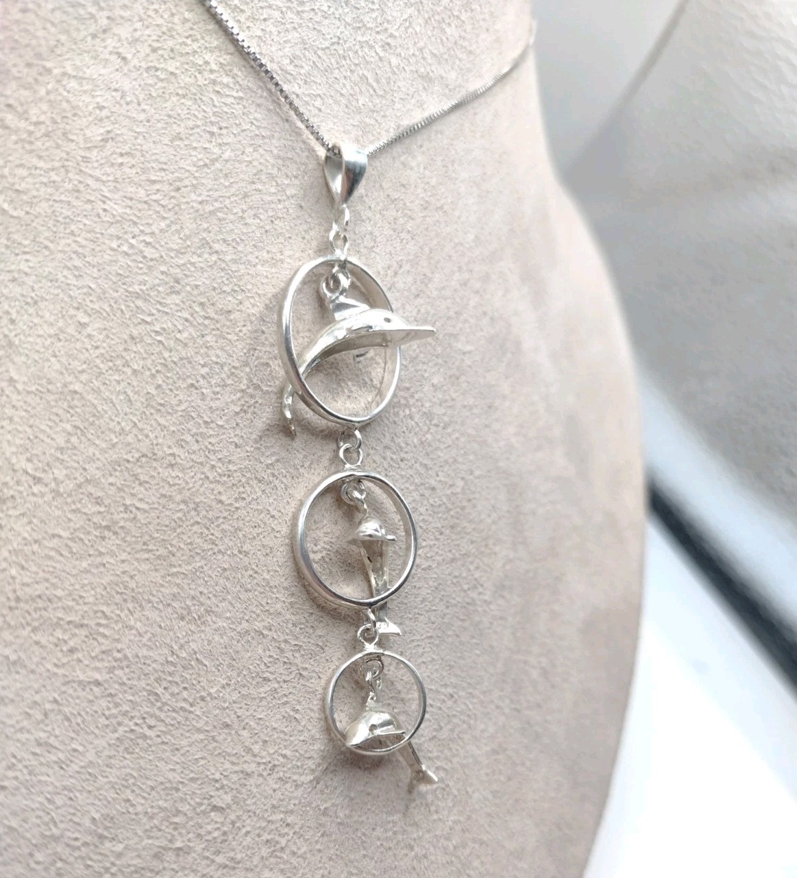 Sterling Silver Box Chain 18″ Necklace NC Jumping Dolphins Pendant 6.4g 0.8mm