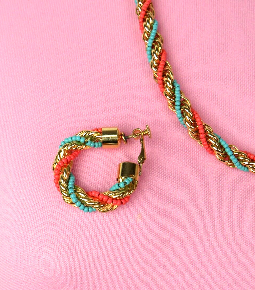 VTG 1950s 60s DOUBLE STRAND EGYPTIAN REVIVAL RUNWAY NECKLACE & EARRINGS GOLDEN