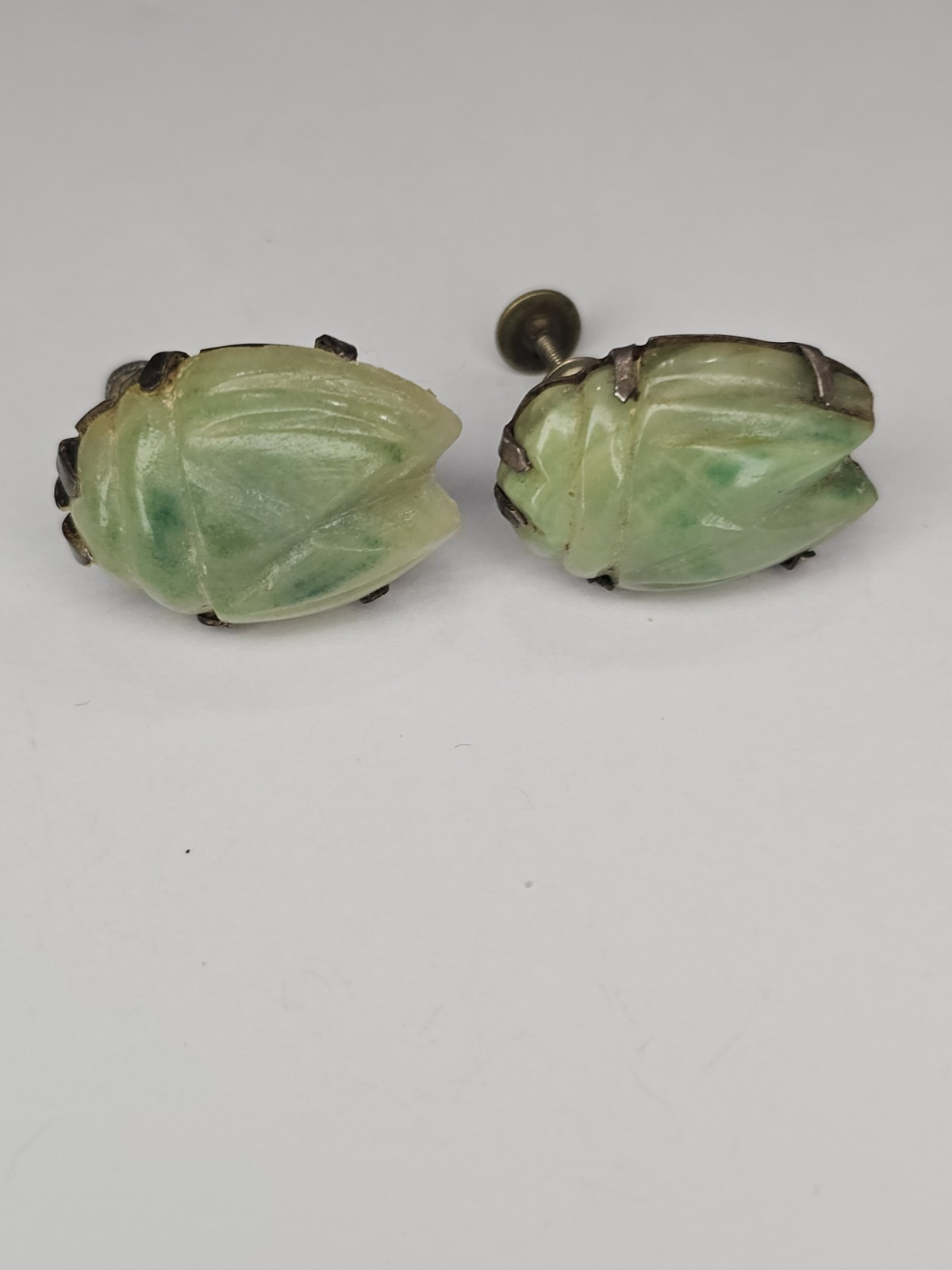 Vintage Carved Green Jade Jadeite Leaf Cicada Sterling Silver Screw Back…