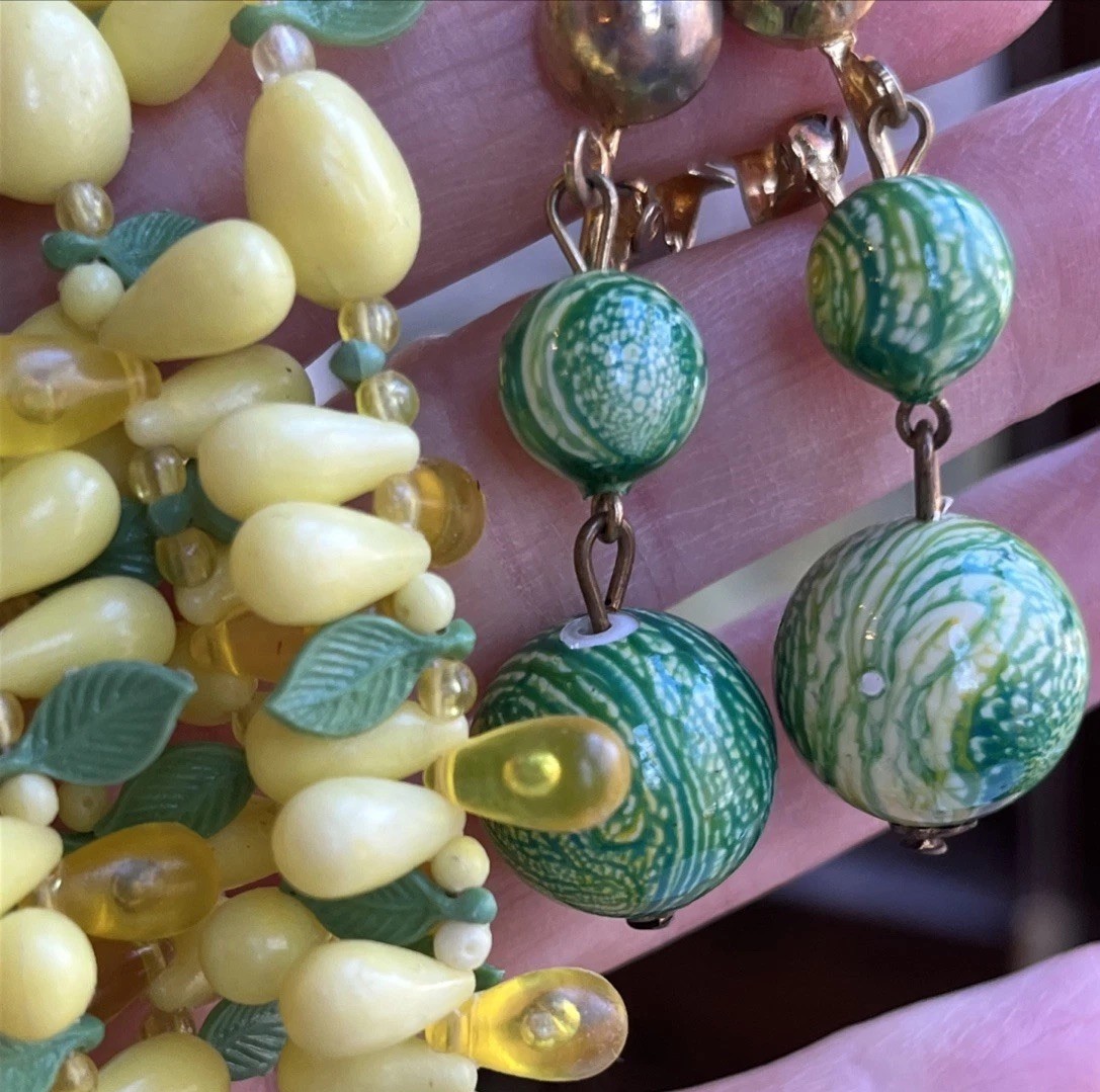 Vintage 2 Strand Tutti Fruity Lemon Necklace Czech Dangle Drop Clip Earrings Set