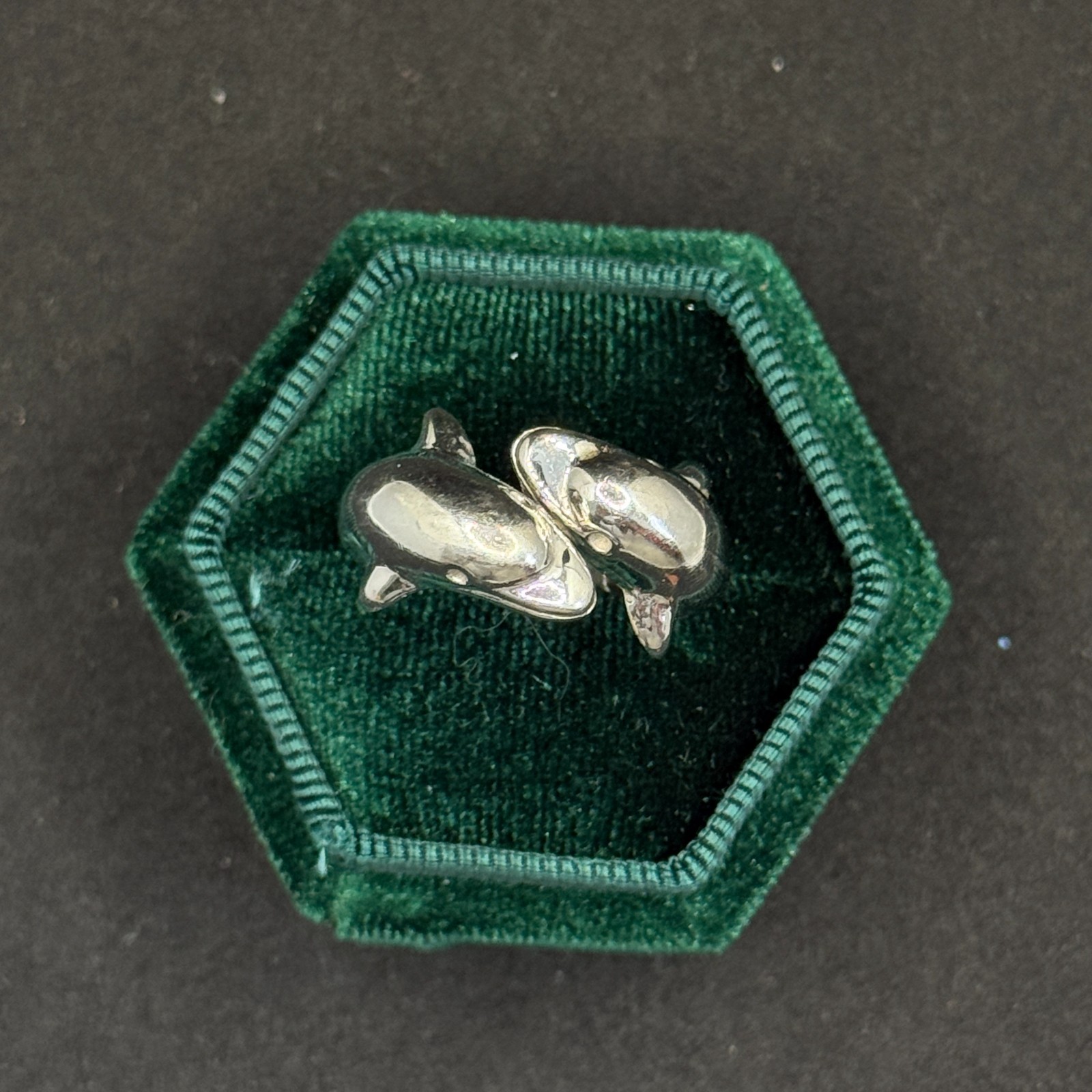 Two Dolphins Sea Creatures 925 Silver Vintage Wrap Ring Size 8.25