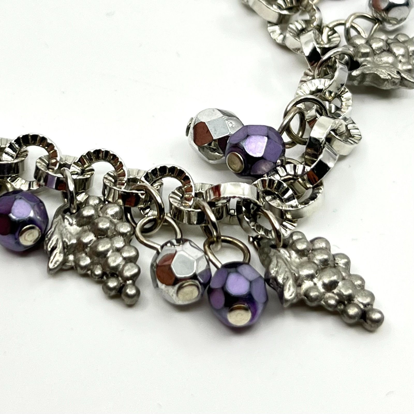 Vintage Silver Tone Purple Grape Cluster Charm Bracelet Toggle Boho Y2K 7.25″