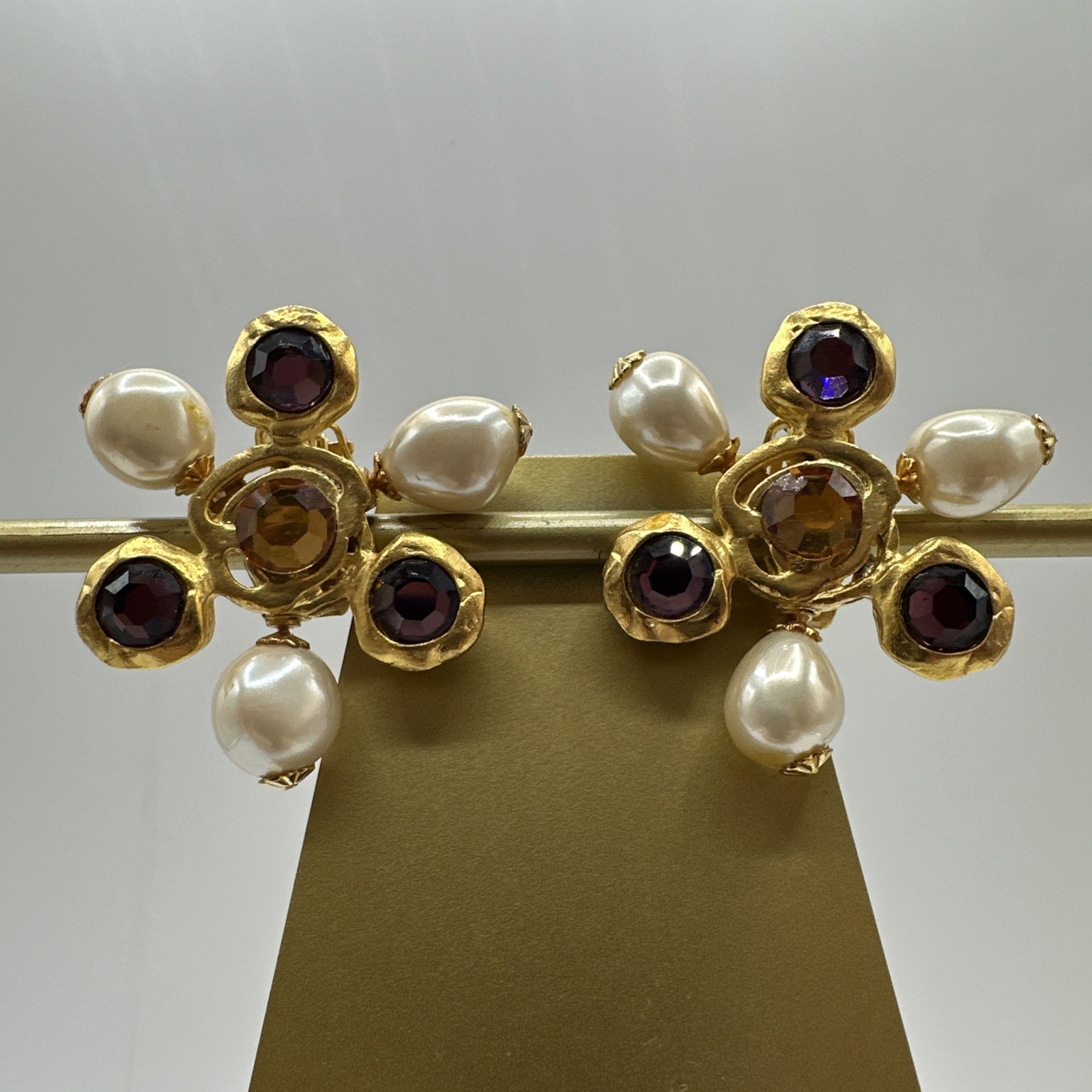 CRAFT vintage flower shape crystal and faux pearls clip on earrings. See pics.