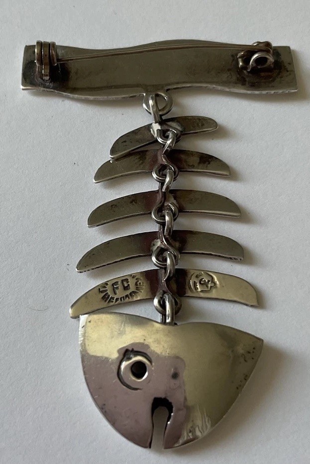 Vintage Mexico Taxco Sterling Silver ArticulatedFish Brooch Pin 6.5 g