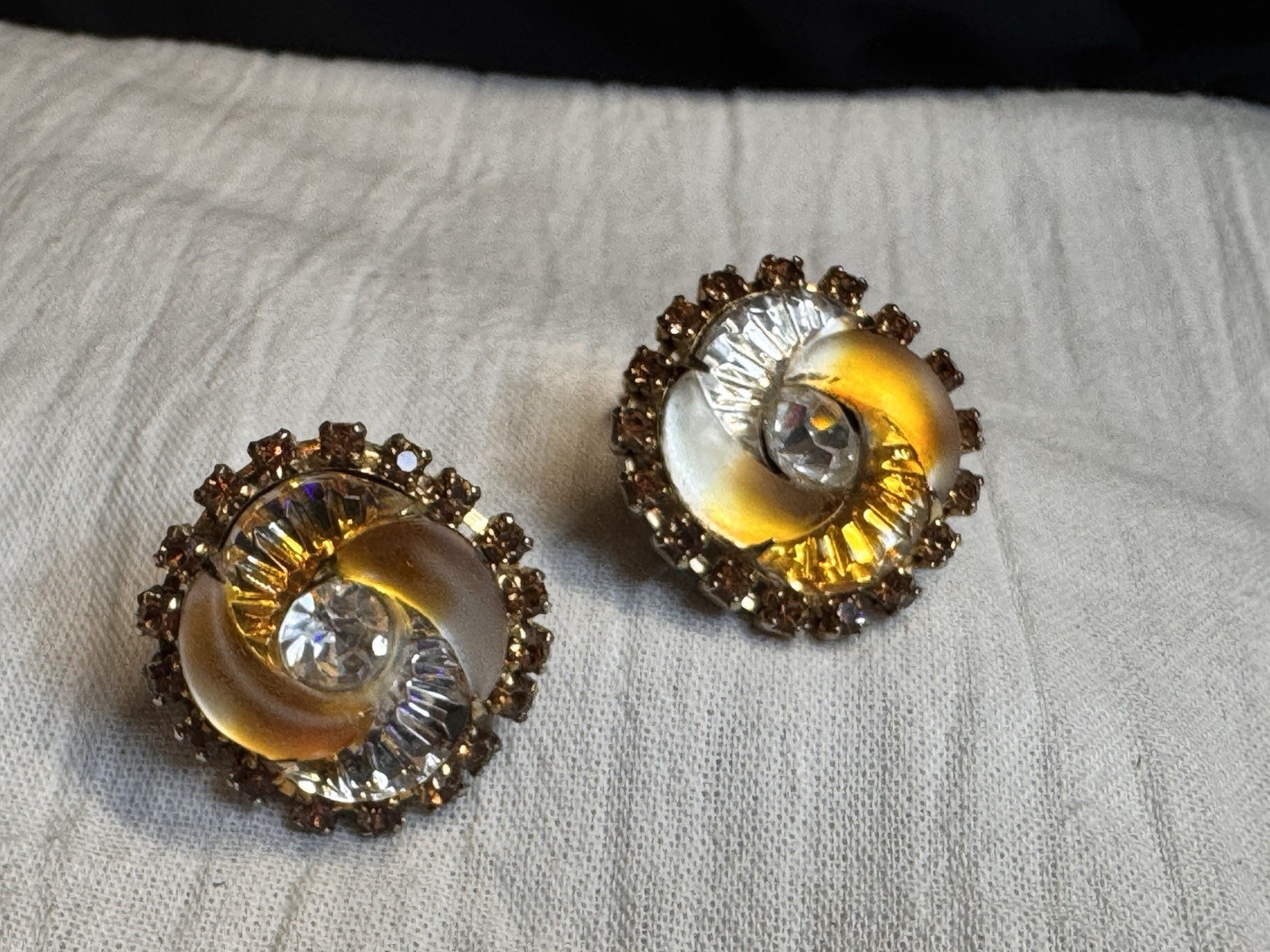 Vintage Edlee Moulded Glass Amber Coloured Clip On Earrings