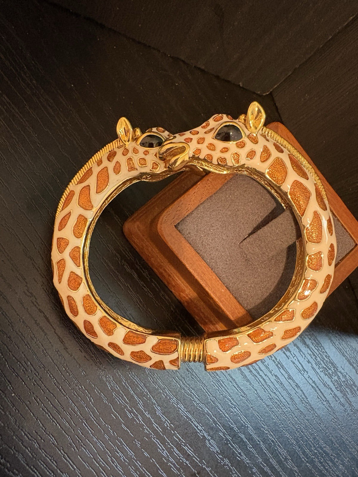 KJL kenneth jay lane bracelet hinged giraffes gold tone enamel vintage 6.5 wow!