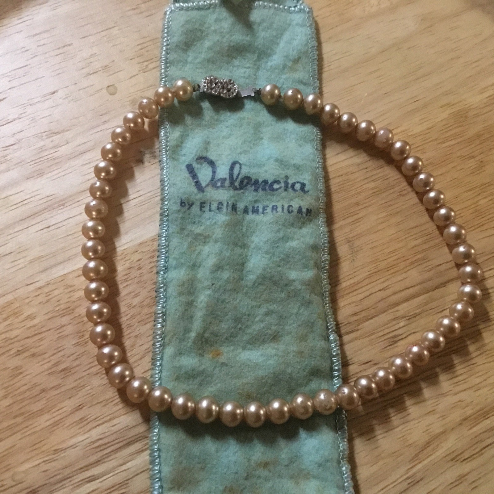 Vintage Elgin America Valencia Simulated Pearls 15 Inch Necklace With Cloth Bag