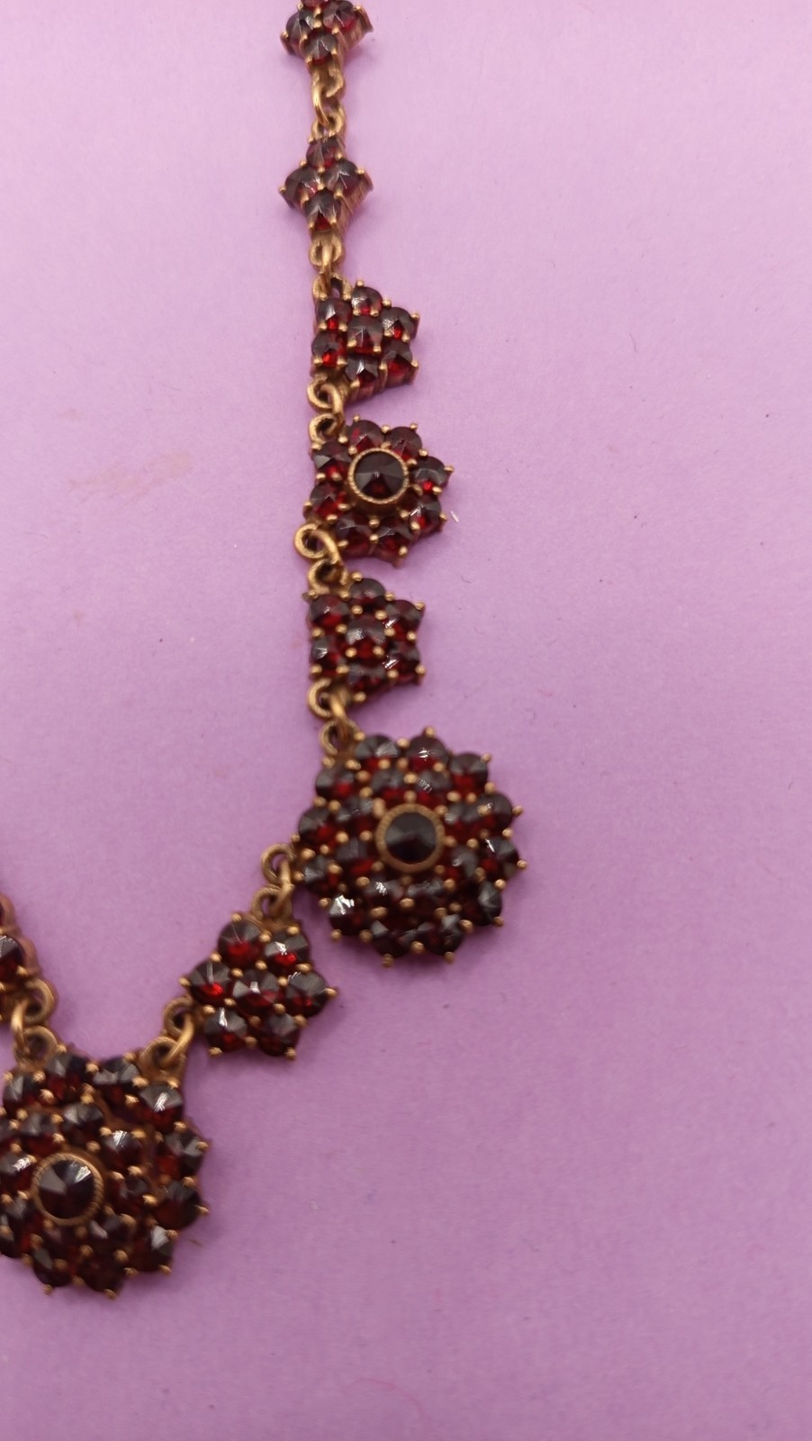 NO TARIFF Antique Bohemian Garnet Necklace Gold Tone VIntage 8 7/8″