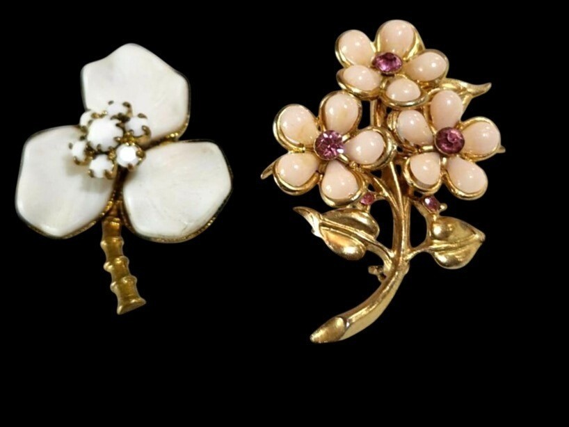 Vintage Floral Pink Thermoset Rhinestones Celluloid Romantic Spring