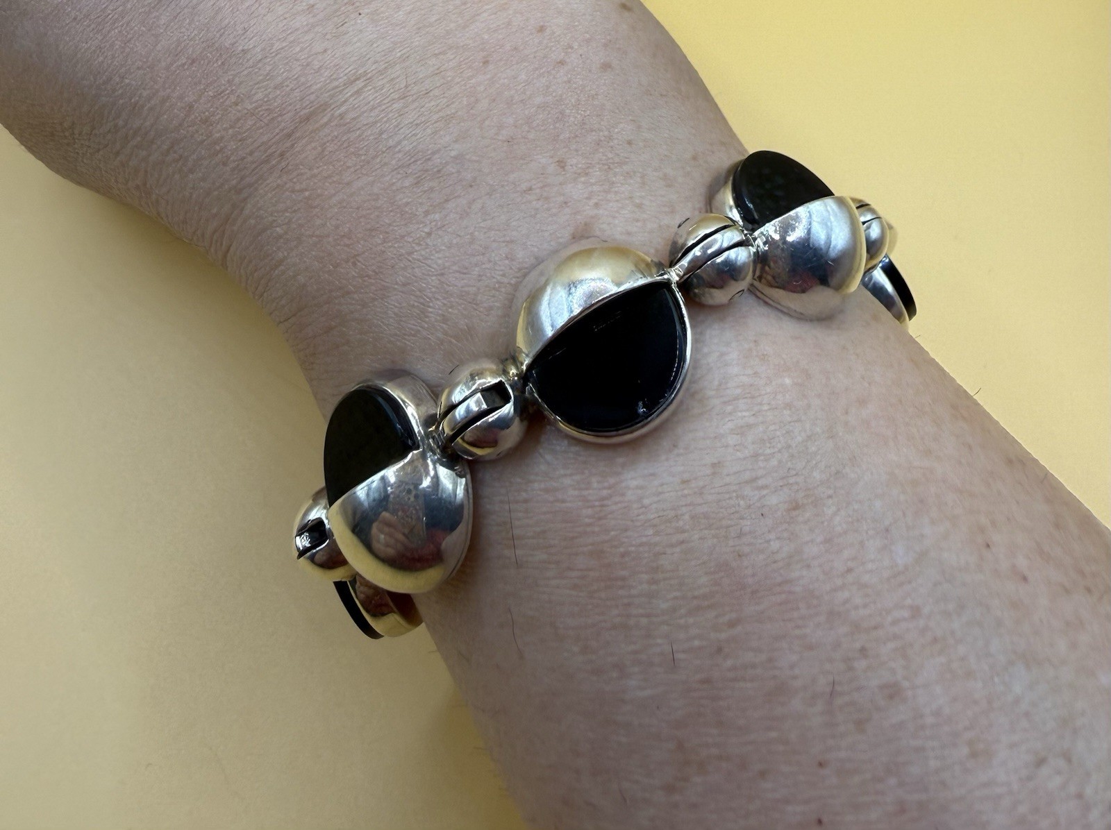 Antonio Pineda 970 Silver Black Onyx Modernist Bracelet Taxco – Eagle 21 – 74.8g