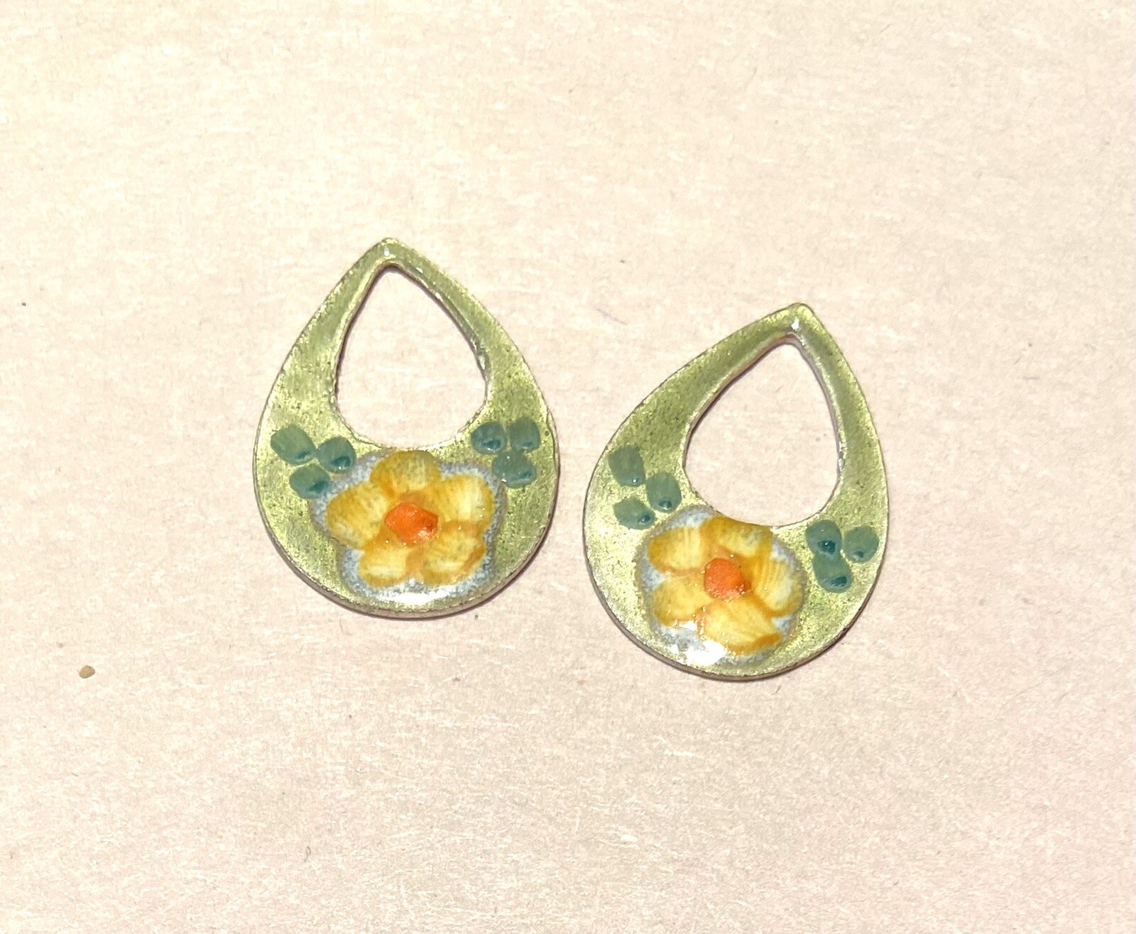 56x Vtg. Guilloche Enamel Charm – Teardrop hoop charm shape- Yellow Flower/green