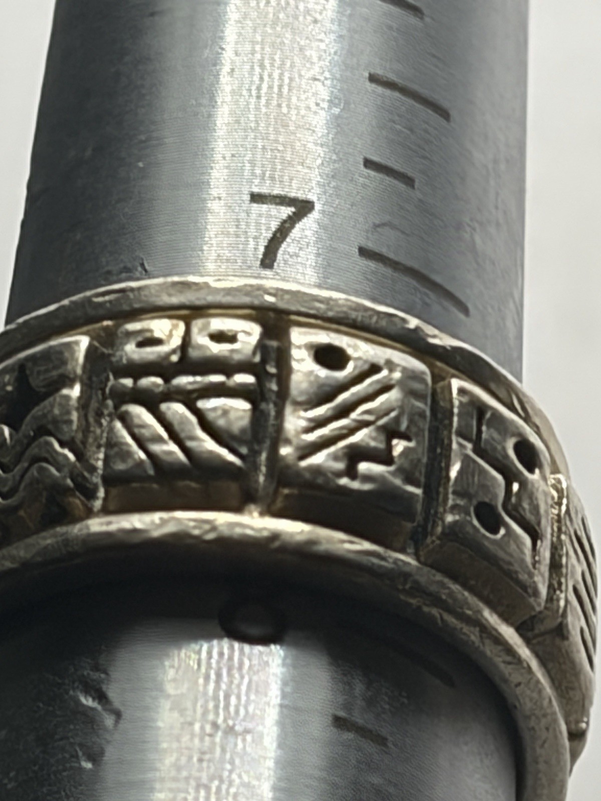 Vintage tribal design sterling silver traditional band men women ring sz 7.5