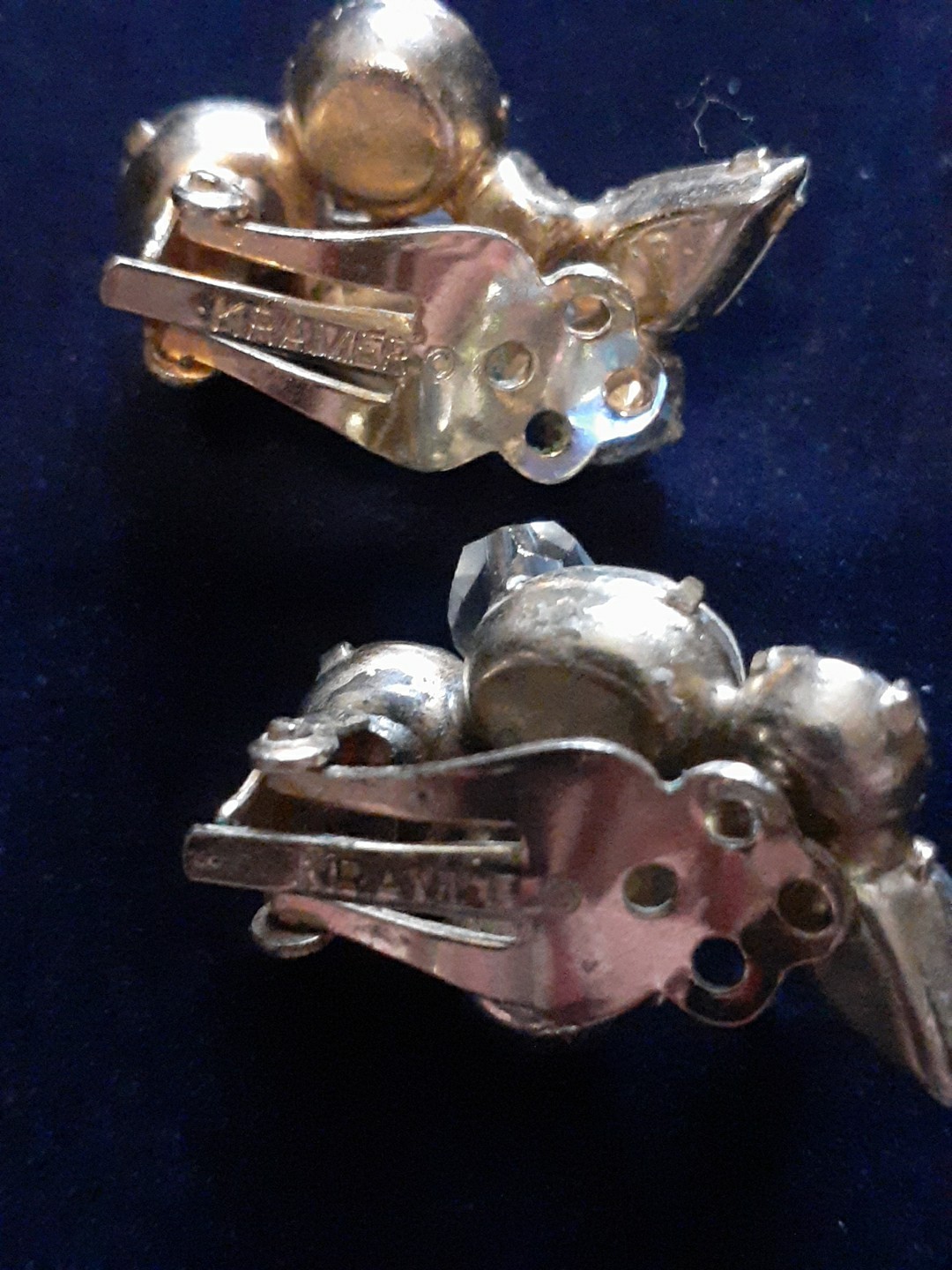 Vintage 1950s KRAMER Rhinestone and Dangling Beads Brooch & Clip On Earrings