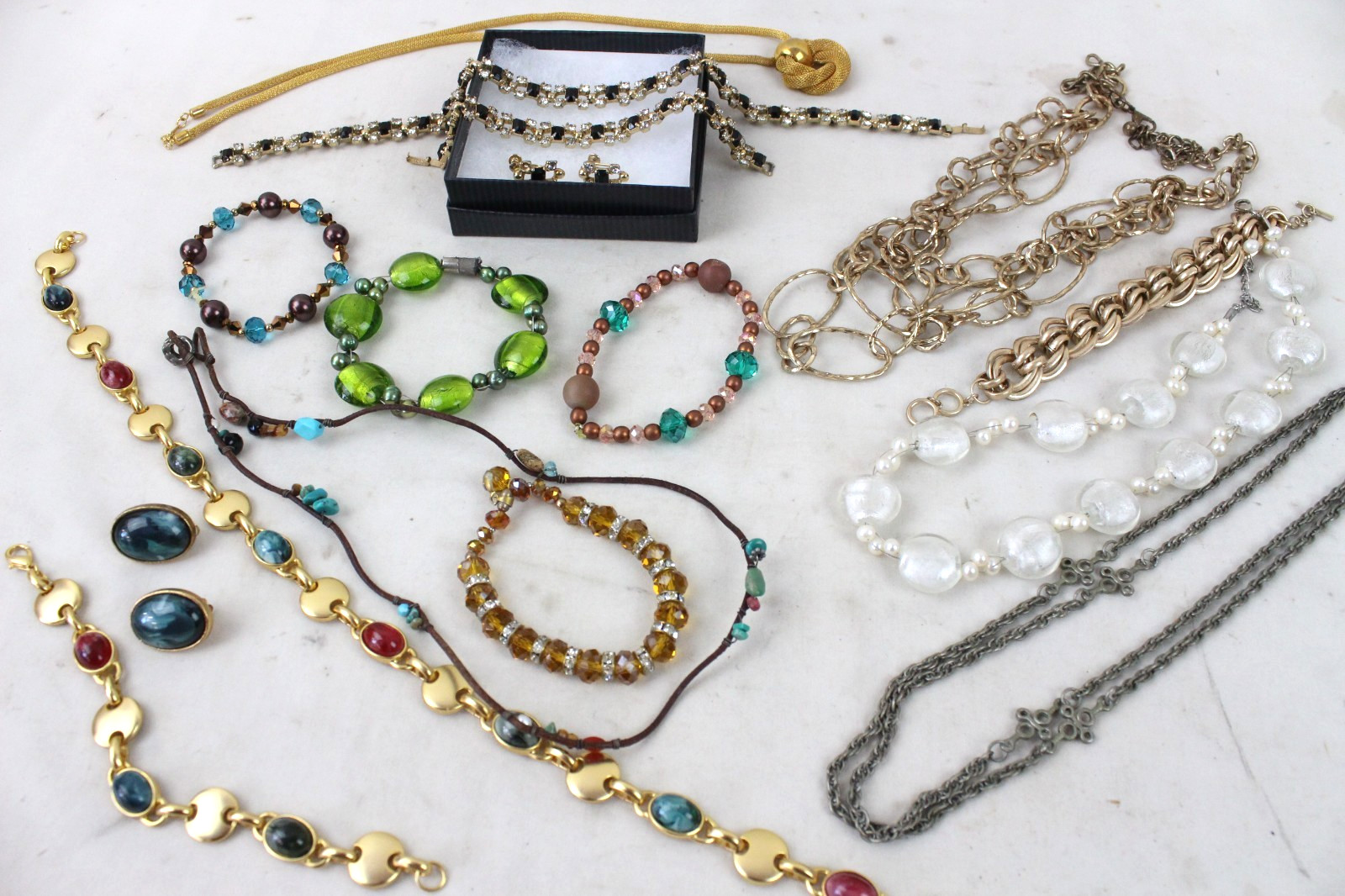 Vintage Costume Jewelry Set Lot Earrings Necklace Bracelet Gold Silver Tone