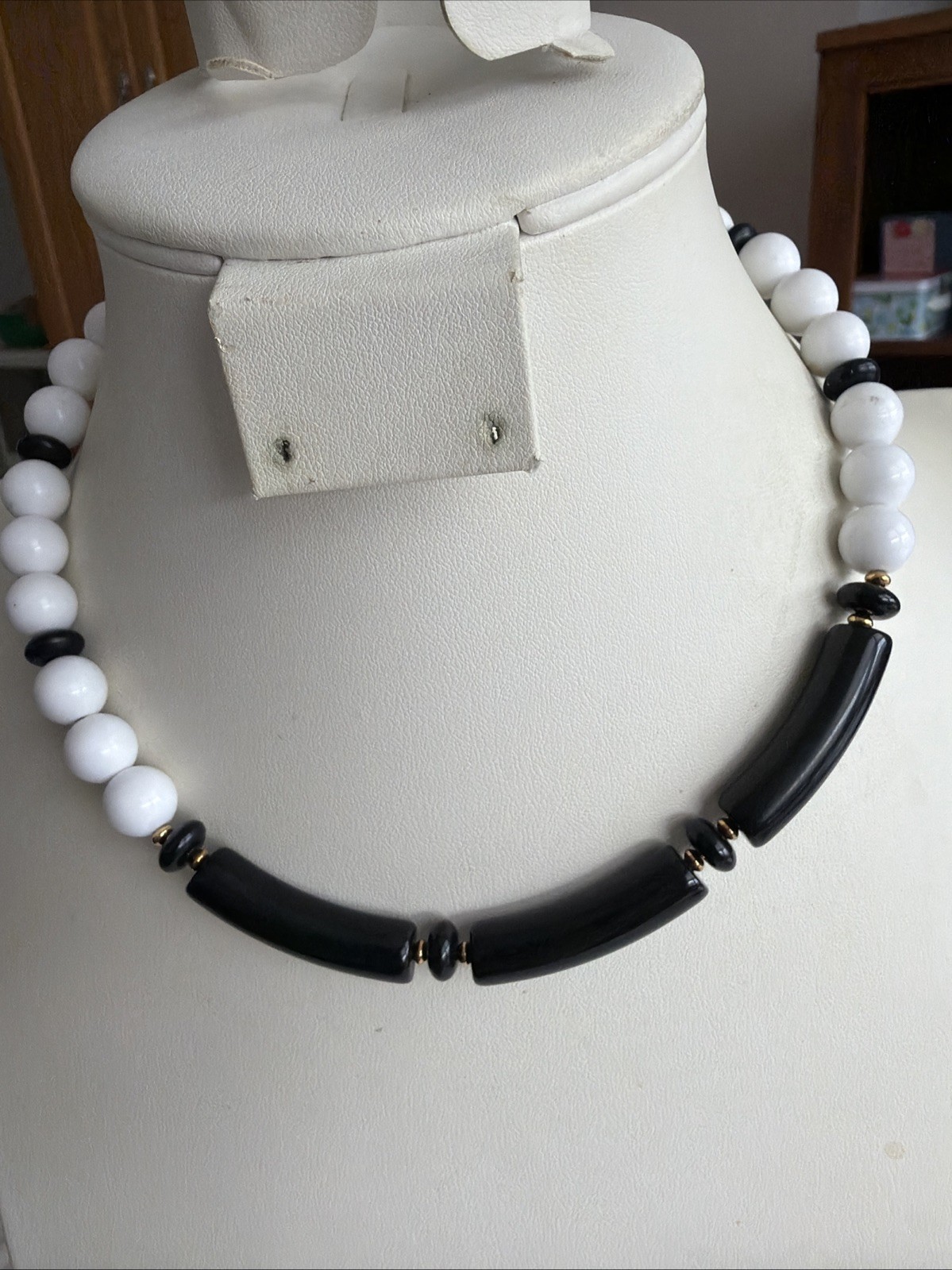 MONET Vtg Necklace/ Black & White Beads/ Gold Tone/ Signed_ Very Good Condition