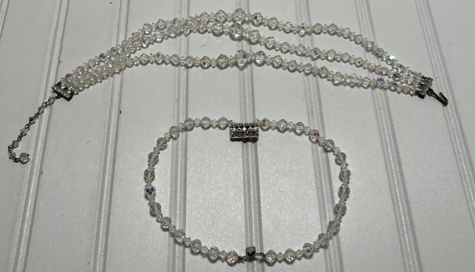 VINTAGE CLASSIC SILVER TONE AURORA BOREALIS CRYSTAL NECKLACE & BRACELET *