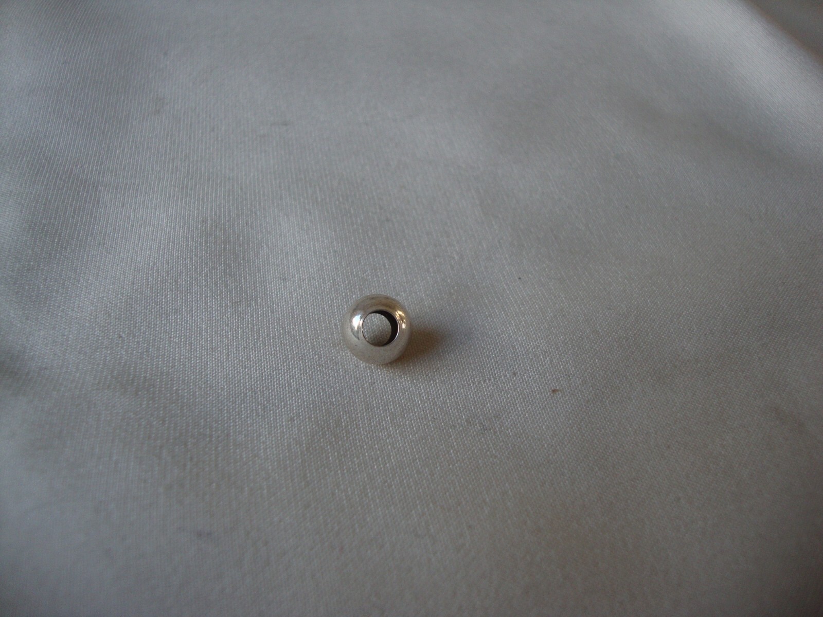 VINTAGE 1980s 8MM ROUND STERLING SILVER 925 FINE CRAFT BEAD W/ 3MM HOLE