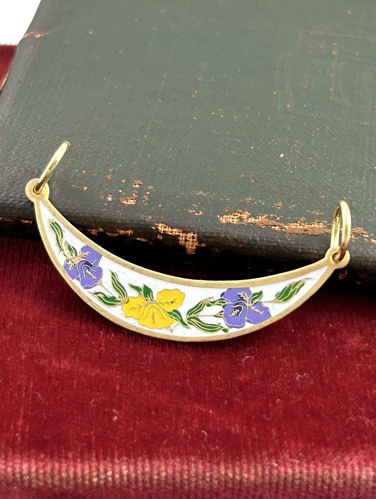 Vintage Pendant Enamel Flower Crescent Moon Jewelry Gold Plated Double Loop