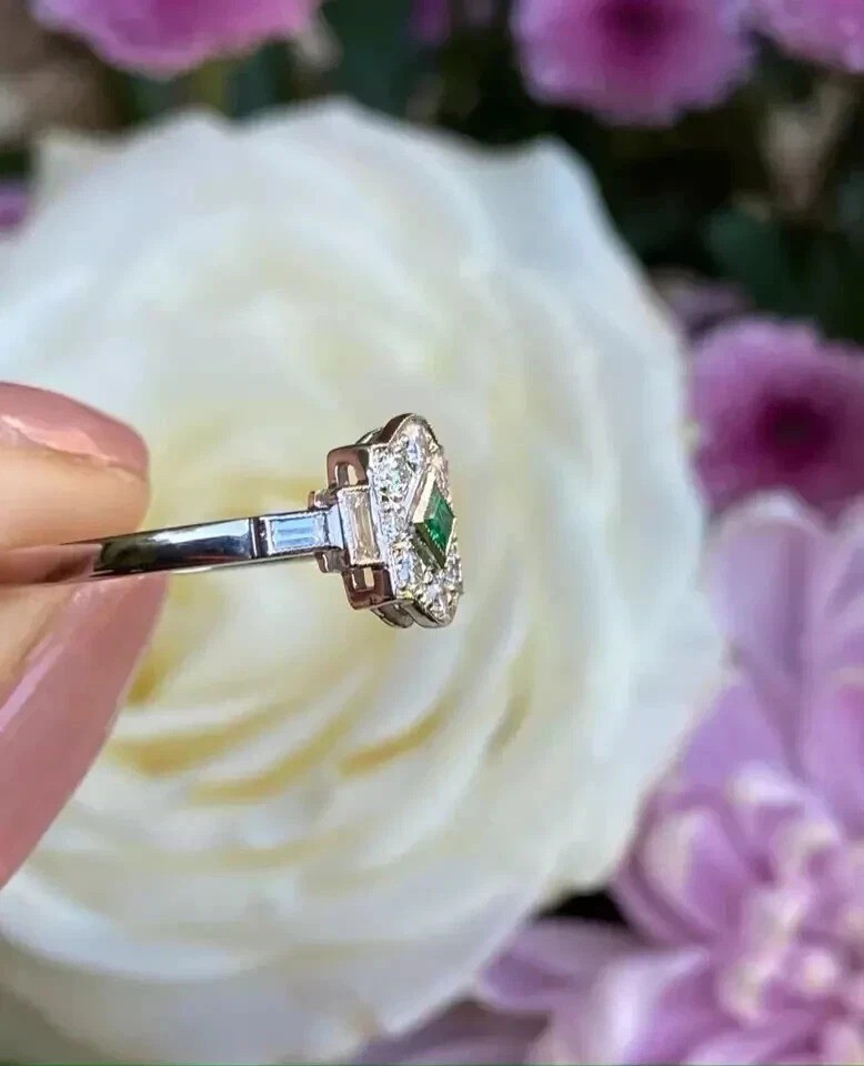 1.5Ct Art Deco Style Lab Created Emerald Wedding Engagement 925 Silver Halo Ring